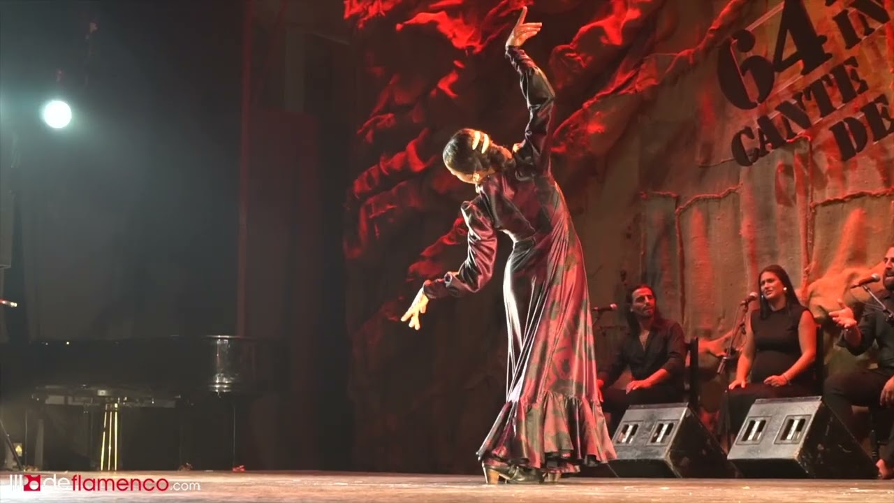 Jenifer Ruiz baila taranto en las Semifinales del Cante de las Minas