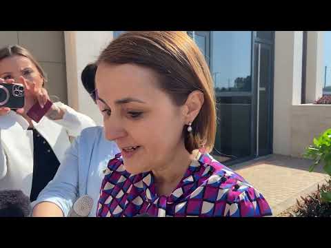 ULTIMA ORA Copiii blocați în Dubai - aduși în România cu aeronava delegației premierului Ciolacu