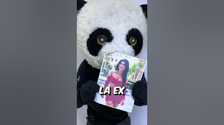 Llené Su Habitación Con Fotos De Su Ex Novia