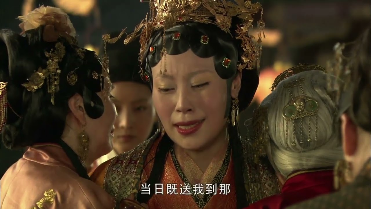 仪式感大场面，元妃省亲！元妃省亲游大观园，不时亲改牌匾，叹息太过奢华！