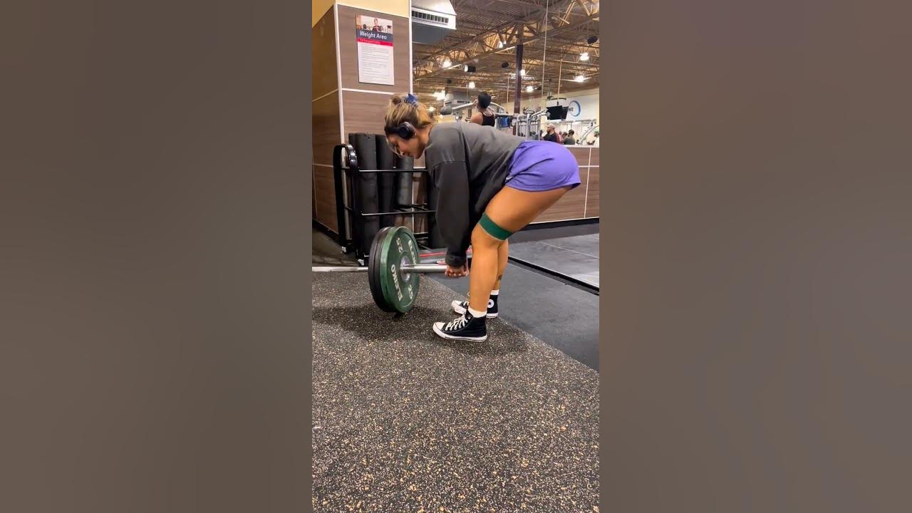 Landmine Squat упражнение