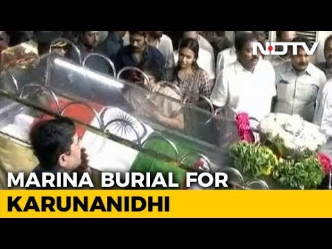 kalaignar karunanidhi burial