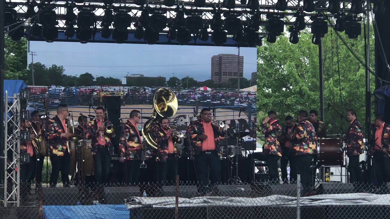 Banda potrillos plaza Garibaldi Chicago illinos MGB VIDEOS YouTube