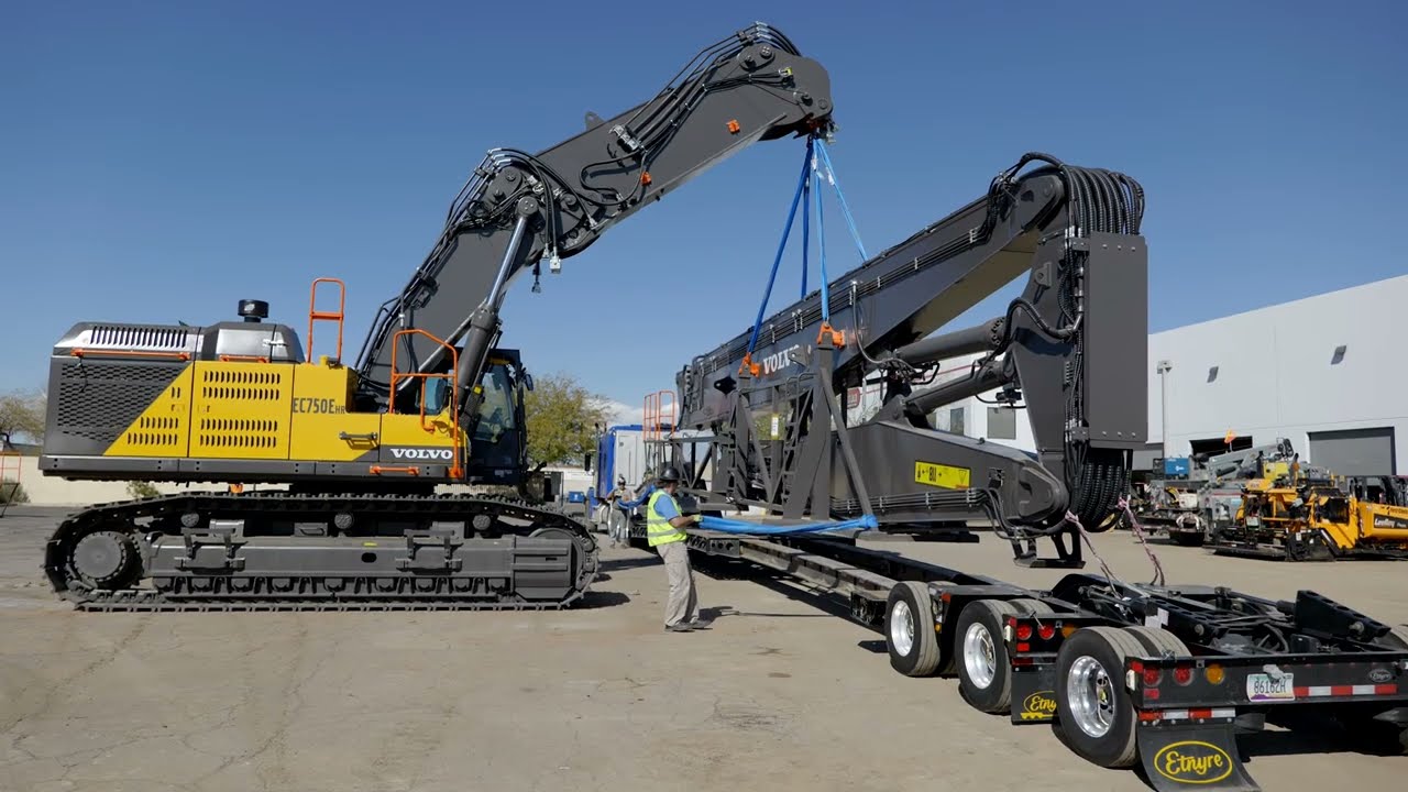 Volvo Lift Mode Lets High-Reach Excavators Lift Machine Components