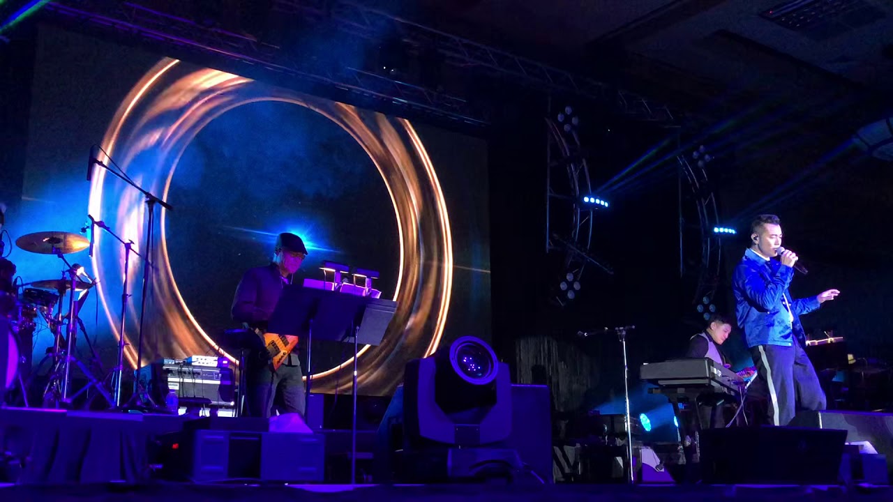 梁漢文 - Blue Rain (in Reno on 5/26/2019)