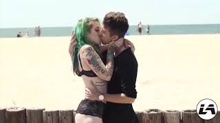 Öpüşme Cezali Oyun