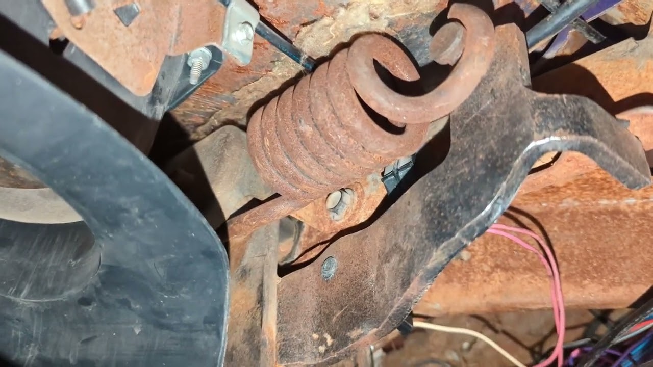 Mopar OVER CENTER SPRING Removal