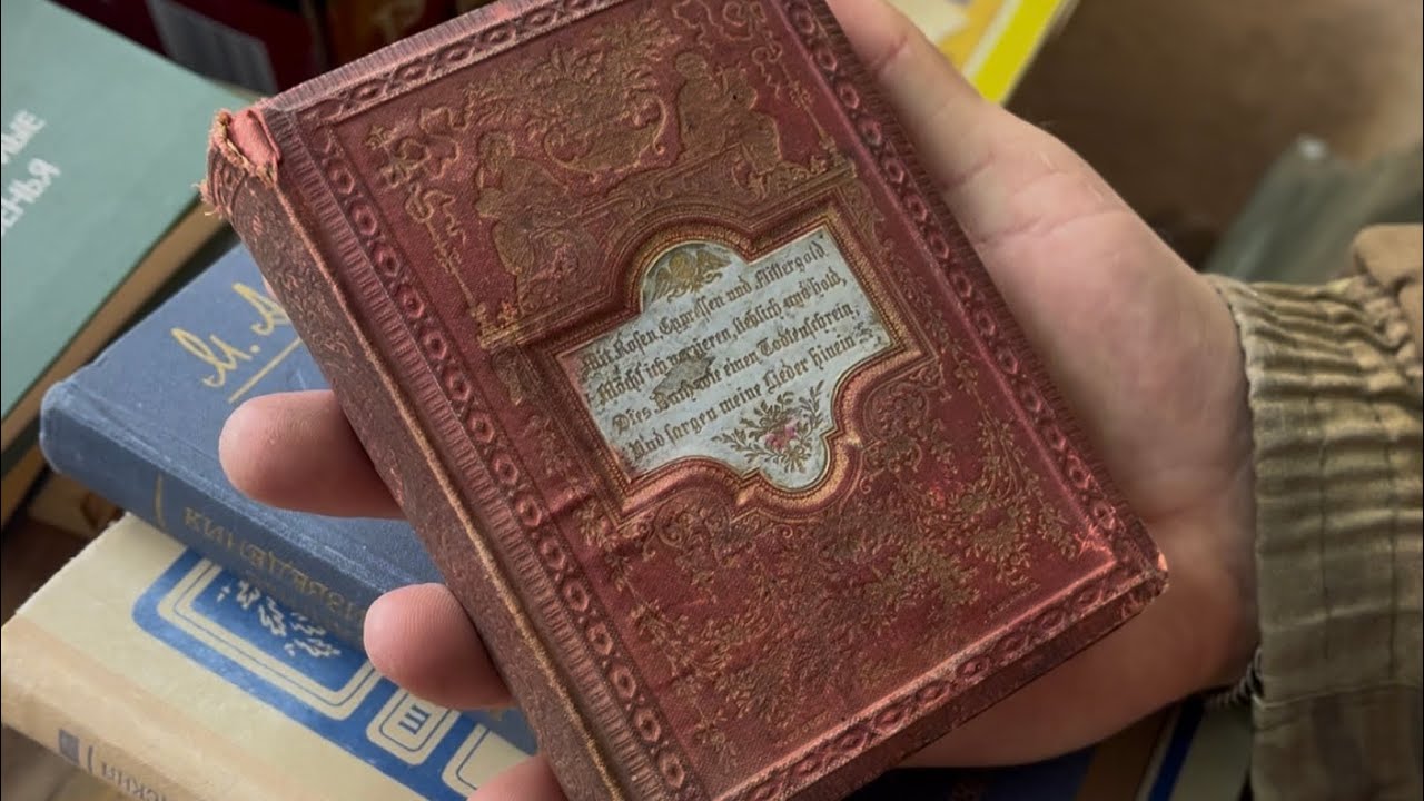 Нашел старые немецкие книги. Нашел колекцию книг 