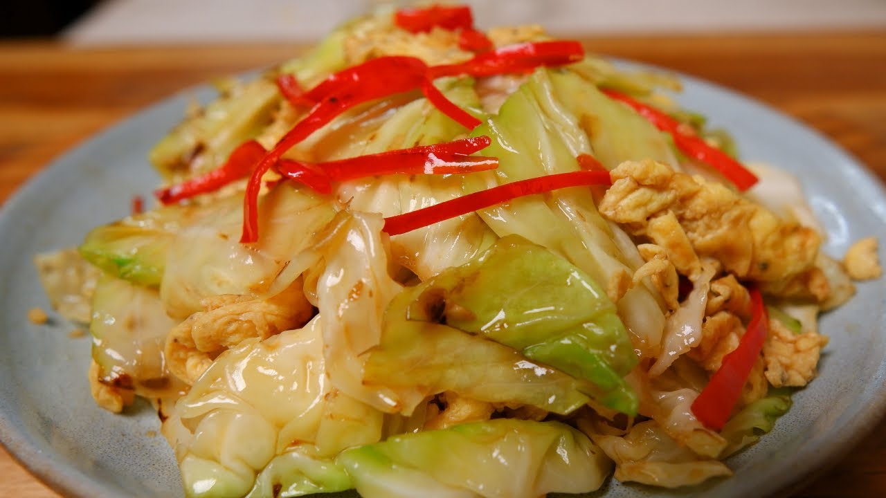 Cabbage and scrambled eggs are really delicious, nutritious and easy to