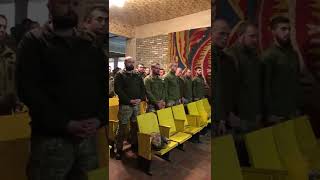 Хлопці ЗСУ встали! Оксана Муха заспівала Два кольори в Лисичанську на Луганщині