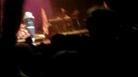 Avril Lavigne Singing All the Small Things by Blink 182