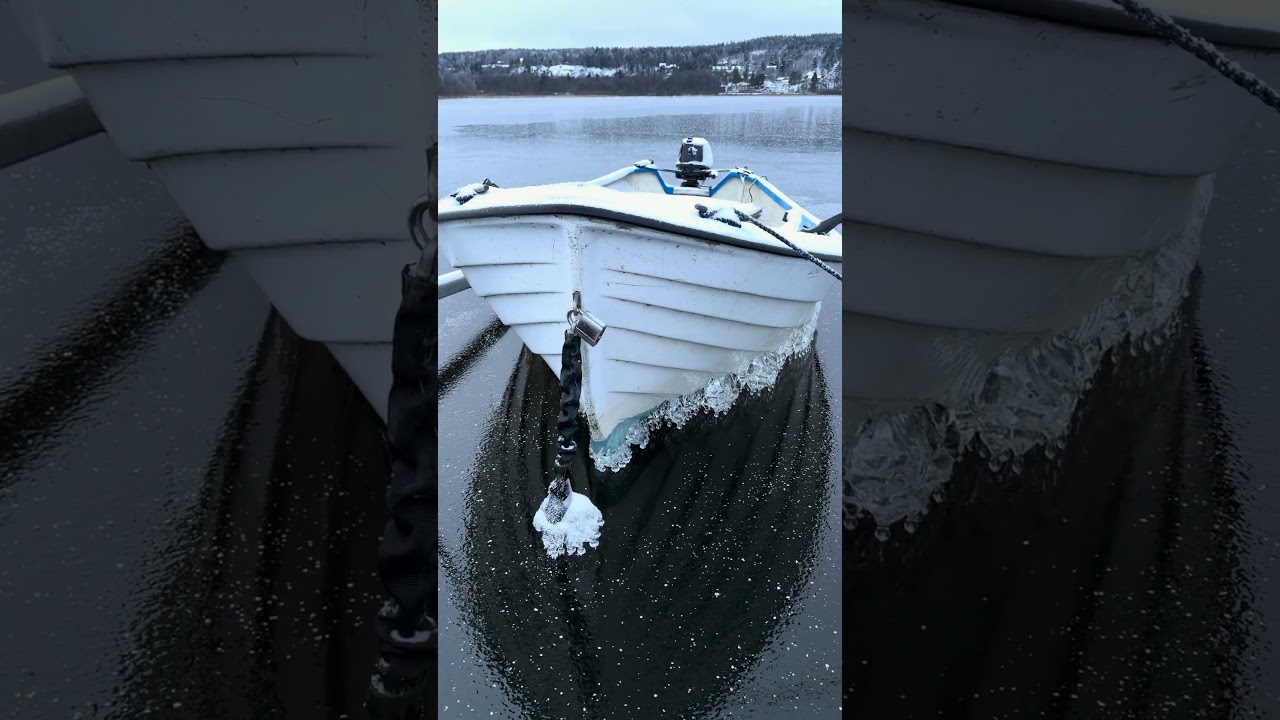 Frozen boat 😳🥶 