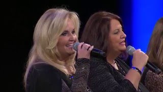 Video-Miniaturansicht von „Karen Peck & New River "I Want To Know How It Feels" at NQC 2015“