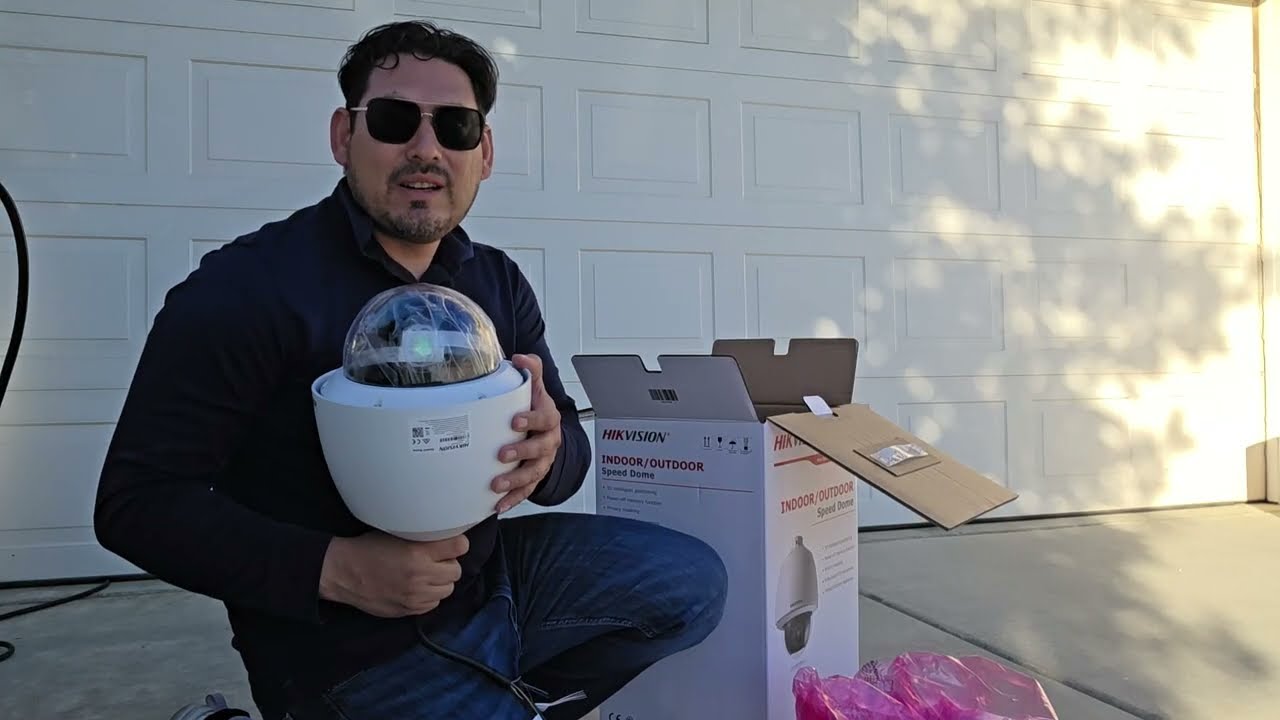 Уличная ИК-купольная IP-камера Hikvision DS-2DE5232W-AE с разрешением 2 МП, 32-кратным оптическим...