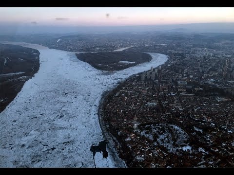Vídeo: Belgrado - Capital da Sérvia e cidade nos rios Danúbio e Sava