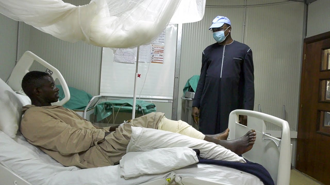 MINUSCA: Mankeur Ndiaye au chevet des casques bleus burundais blessés à Dekoa