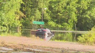 Cars underwater in Sumter