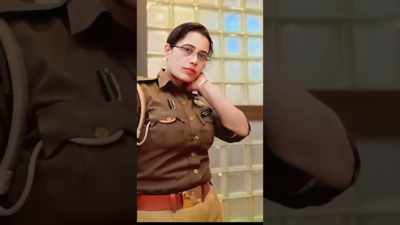 Hot and Smart UP Police officer