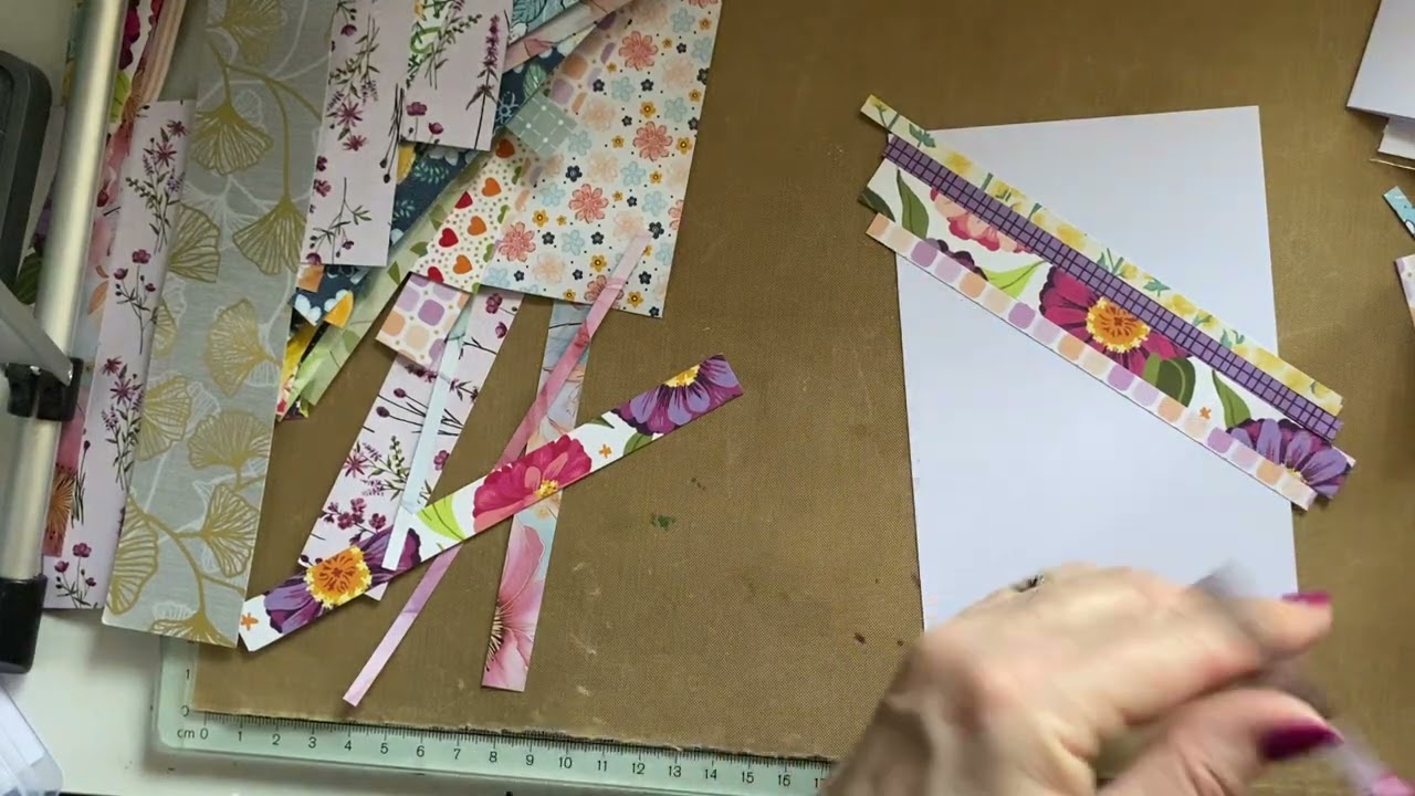 У меня есть полоски, они размножаются, 2026 полосок №8 из узорчатой ​​бумаги.