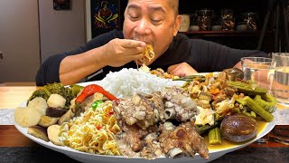 BOODLE FIGHT STYLE!!! CRISPY PATA! SINIGANG! PINAKBET/PAKBET! PANCIT CANTON! Filipino Food. Mukbang