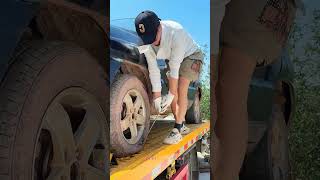 How to Safely Change a Flat Tire on a Flatbed