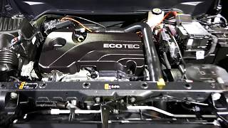 New 2018 GM Chevrolet Equinox SUV - Engine Bay Tour - Ecotec - 2017 LA Auto Show
