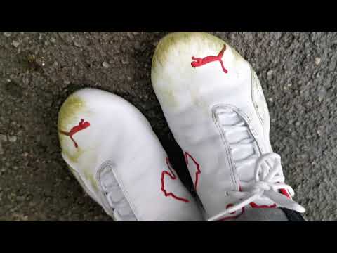 Rob kicking, scratching and abusing Puma Future Cats