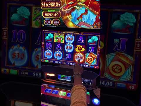 I WON BACK TO BACK HANDPAYS!