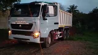 Howo 371 Dump Truck Delivering G1 Aggregates