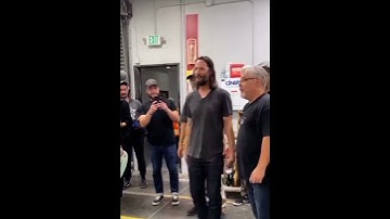 CAN YOU MAKE ME HAPPY? #mrjohnwick #actor #love #keanureaves #shorts #shortvideo #shortsfeed #short