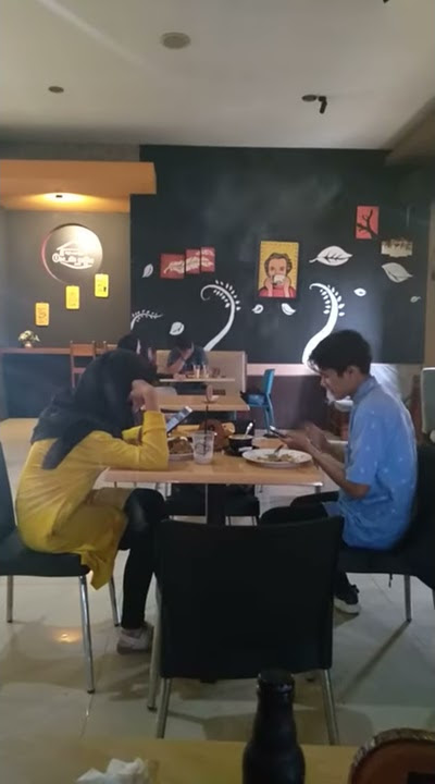 Mending Jomblo Daripada Bengeut Jadi Boloho:'( (Asep Balon Song)