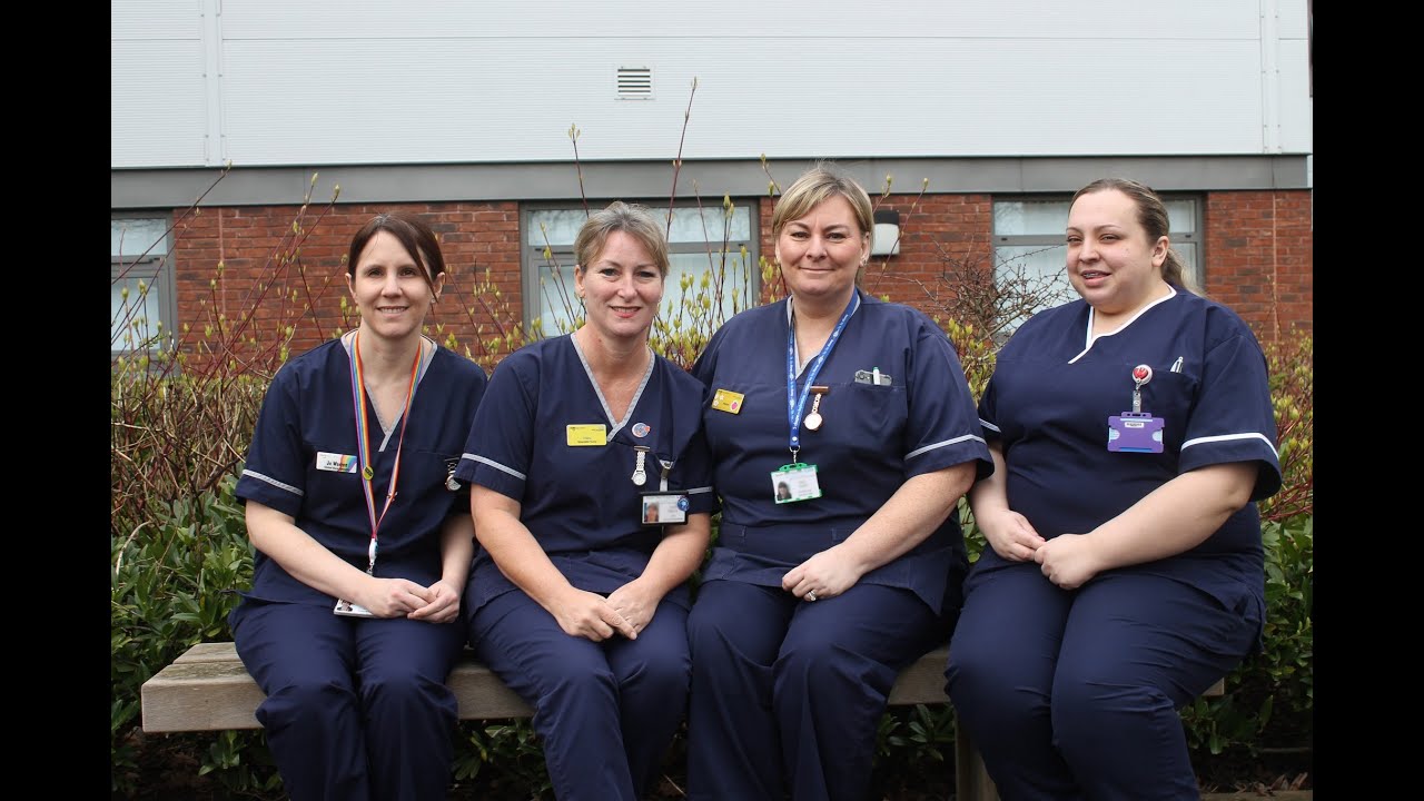 A day in the life of a cancer clinical nurse specialist - YouTube