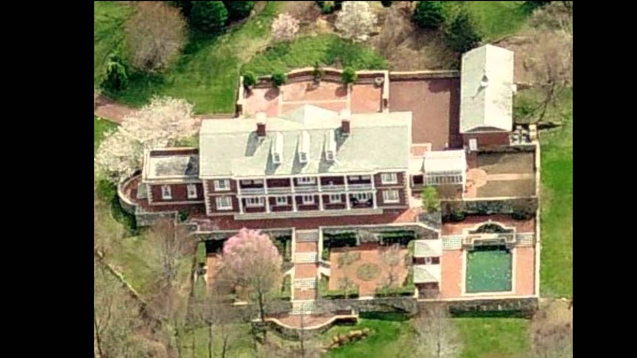 PHOTO: Check Out Vince McMahon's Huge Mansion! - YouTube