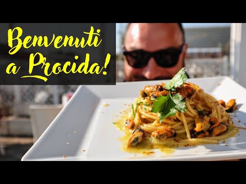 Una giornata a Procida, la Capitale Italiana della Cultura 2022 - Viaggio in Campania - Ep.2