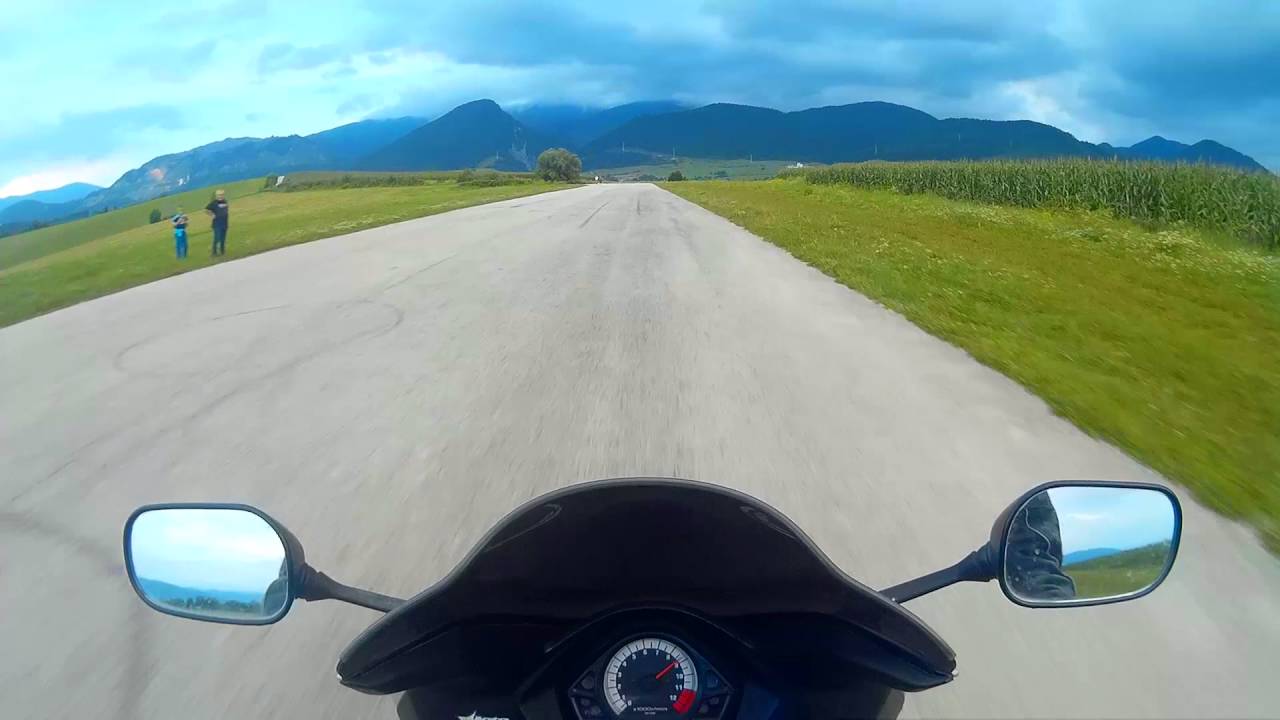 Suzuki SV 650 S acceleration vs. Honda hornet 600 | Drag race
