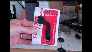 StradaWireless用のCATEYEアウトフロントバイクコンピューターブラケットの取り付け