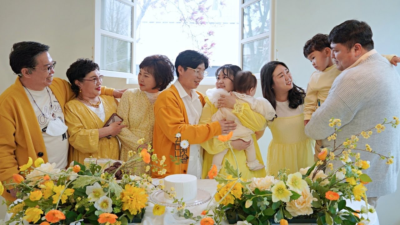 목련이 활짝 핀 날 너무 예쁜 아이의 첫번째 생일 영상[베르크 스튜디오]