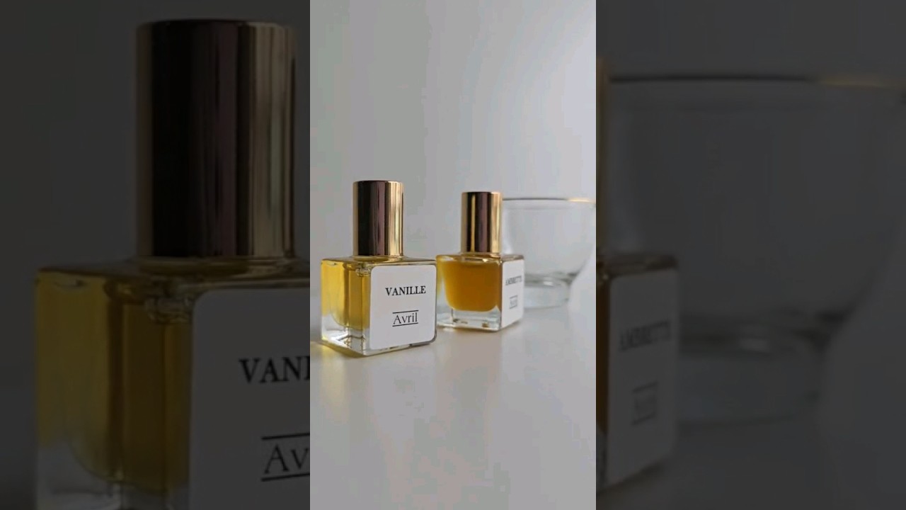 Plant-powered botanical perfume made with real plant extracts and flower absolutes. 