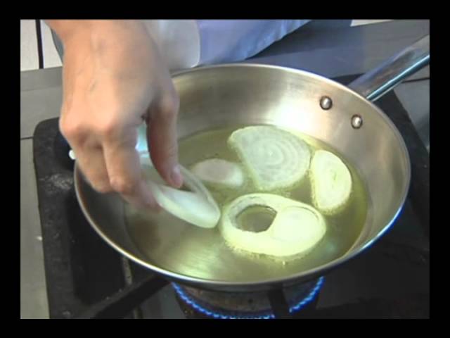 COZINHA E CULTURA BACALHAU À ESPANHOLA