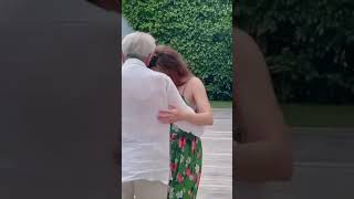 Shakira bailando con su papà en su 90 cumpleaños (Sept 2021)