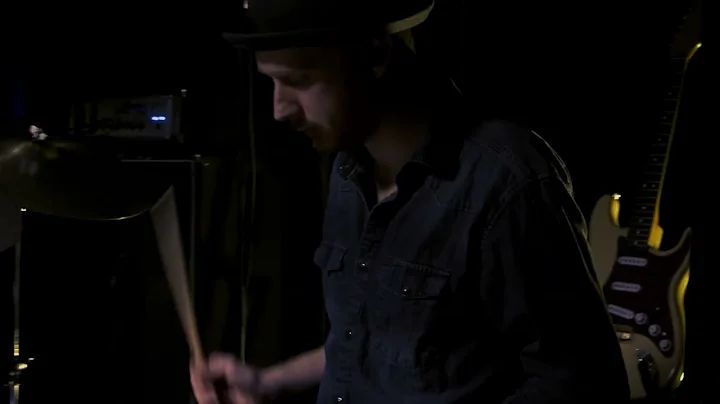 More Paul - Kraft Guitars (Livesession)