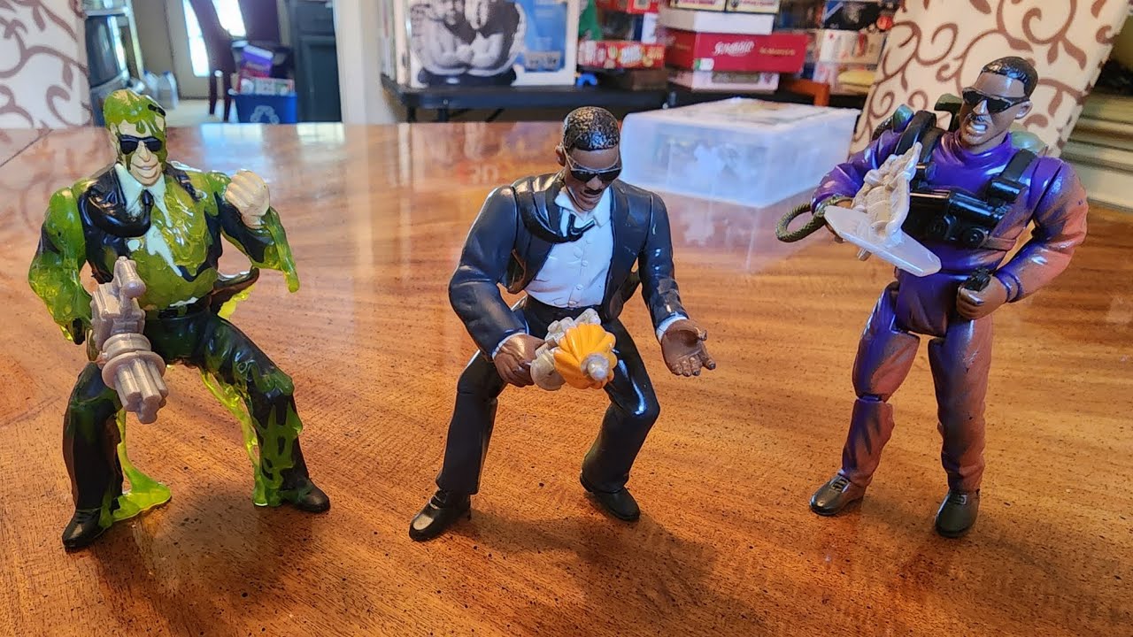 1997 Galoob Men in Black Agents Jay and Kay Action Figures Lot With Weapons