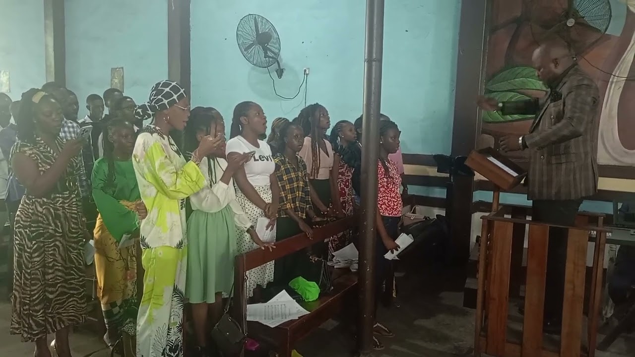 Sanctus ( messe herz jesu) chorale St Kizito.
