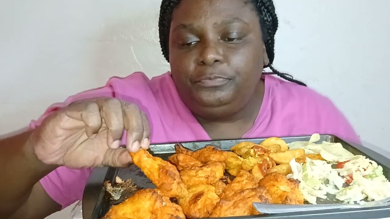 HOT WINGS AND POTATOES WEDGES