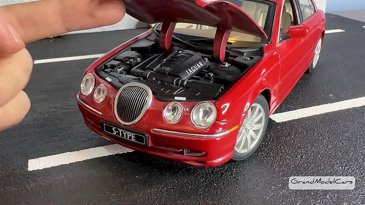 Diecast Model Cars - Jaguar S-type 1999 V8 1:18 Scale ,(WELLY‬