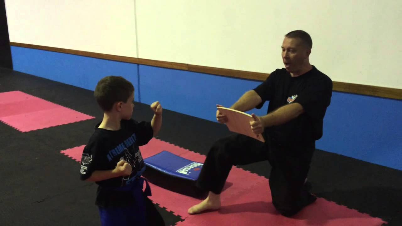 TeamFFMAC smash up derby board breaking 2014