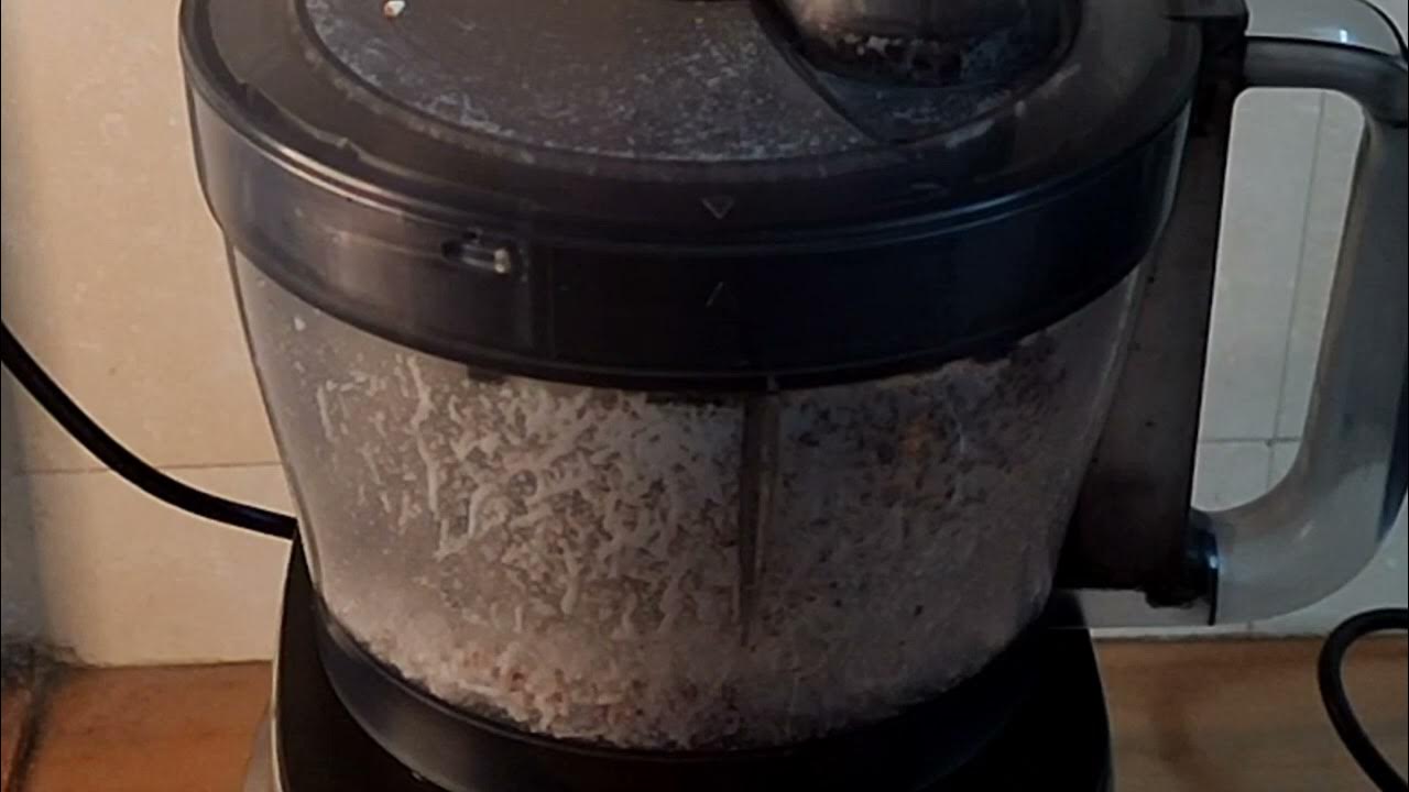 how to grate coconut in usha fp 3811 / how to grate coconut in food
