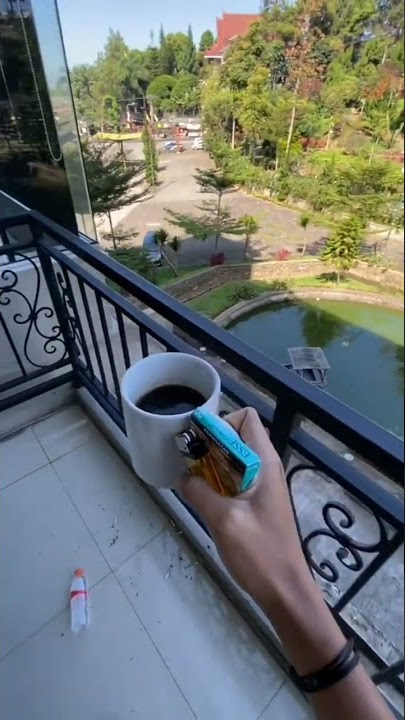 EMANG BENER SI PAGI-PAGI ENAKNYA NGOPI #shorts #storywa