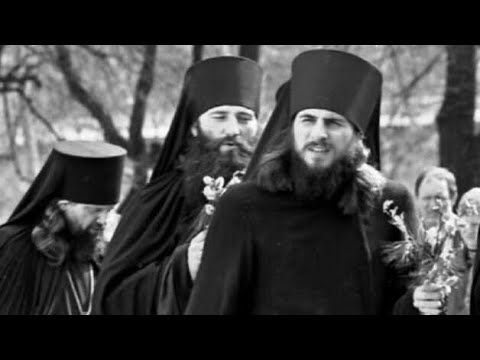 Преображение Господне 1989г. Оптина пустынь, трапезная, читает Иеромонах Василий (Росляков)