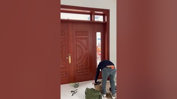 Cửa thép vân gỗ Koffmann - thi công